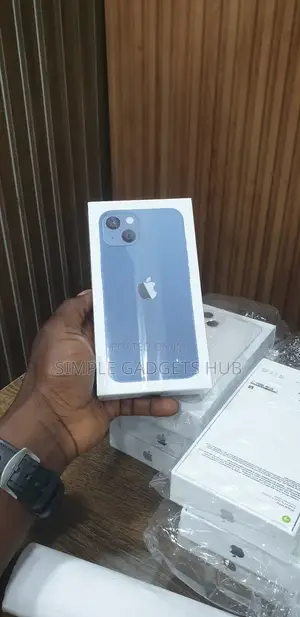 New Apple iPhone 13 128 GB