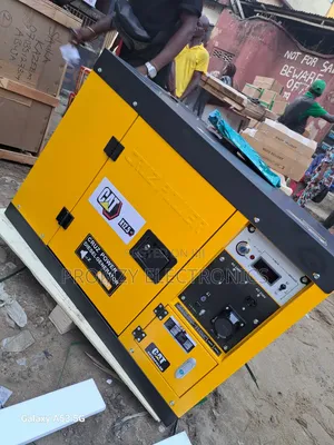 We Are Talking About Cat Diesel Soundproof Gen 12.5kva