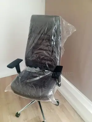Swivel Boss Office Chair