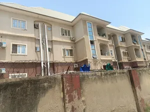 3bdrm Block of Flats in Mabuchi, Mabushi for sale
