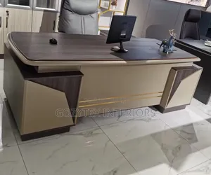2.4 Meters Executive Office Chair