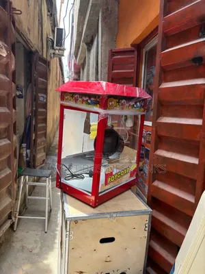 Industrial Popcorn Machine