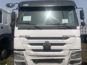 Howo Truck 371 Concrete Mixer White Color