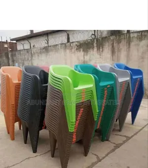 Beautiful Plastic Chair for Bar and Restaurant.