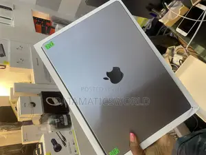 Laptop Apple MacBook Pro 2021 M1 16GB Apple M1 Pro SSD 512GB
