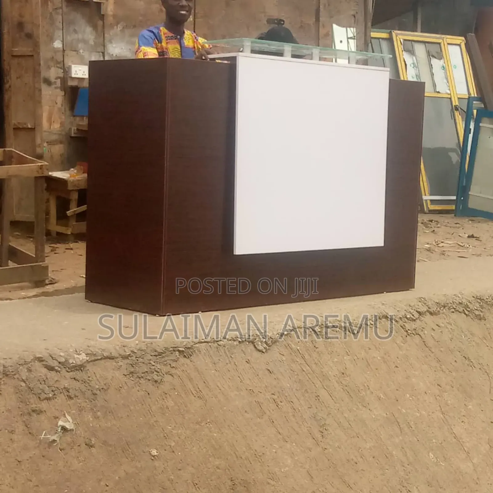Quality Reception Table With Mobile Drawer