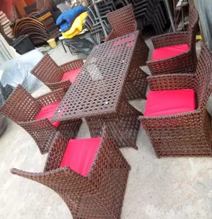 Executive Outdoor Chairs for 6 Persons and a Table.