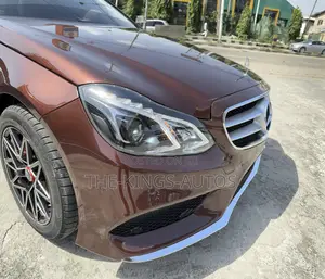 Mercedes-Benz E350 Base 4Matic Sedan AWD (3.5L 6cyl 7A) 2015 Burgundy