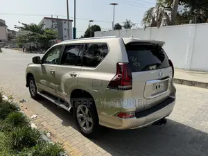 Lexus GX 460 Premium 2012 Gold