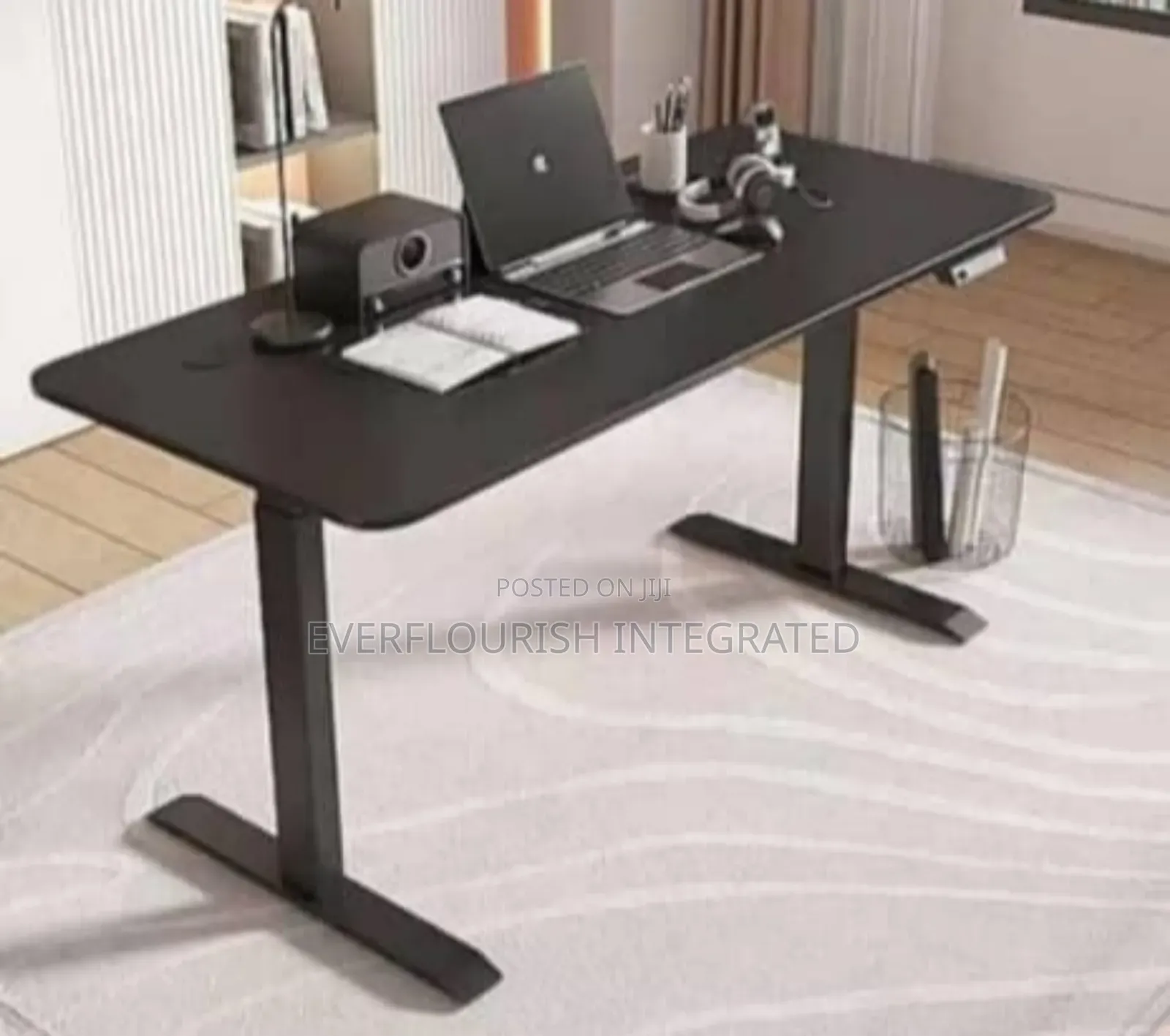 Electric Adjustable Gaming Table