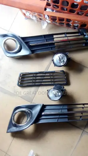 Complete Foglamp and Cover Toyota Camry 2014