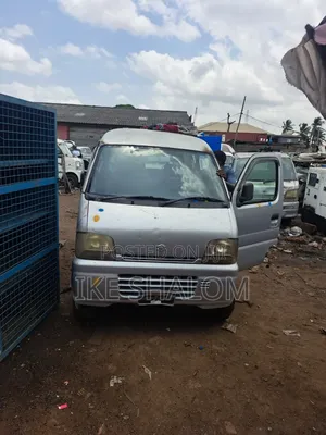 Suzuki Every 2010