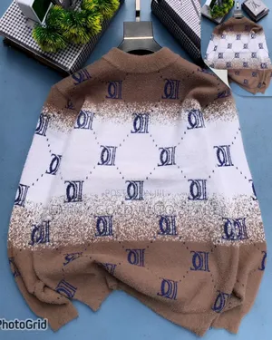 Sweatshirt Wool Available