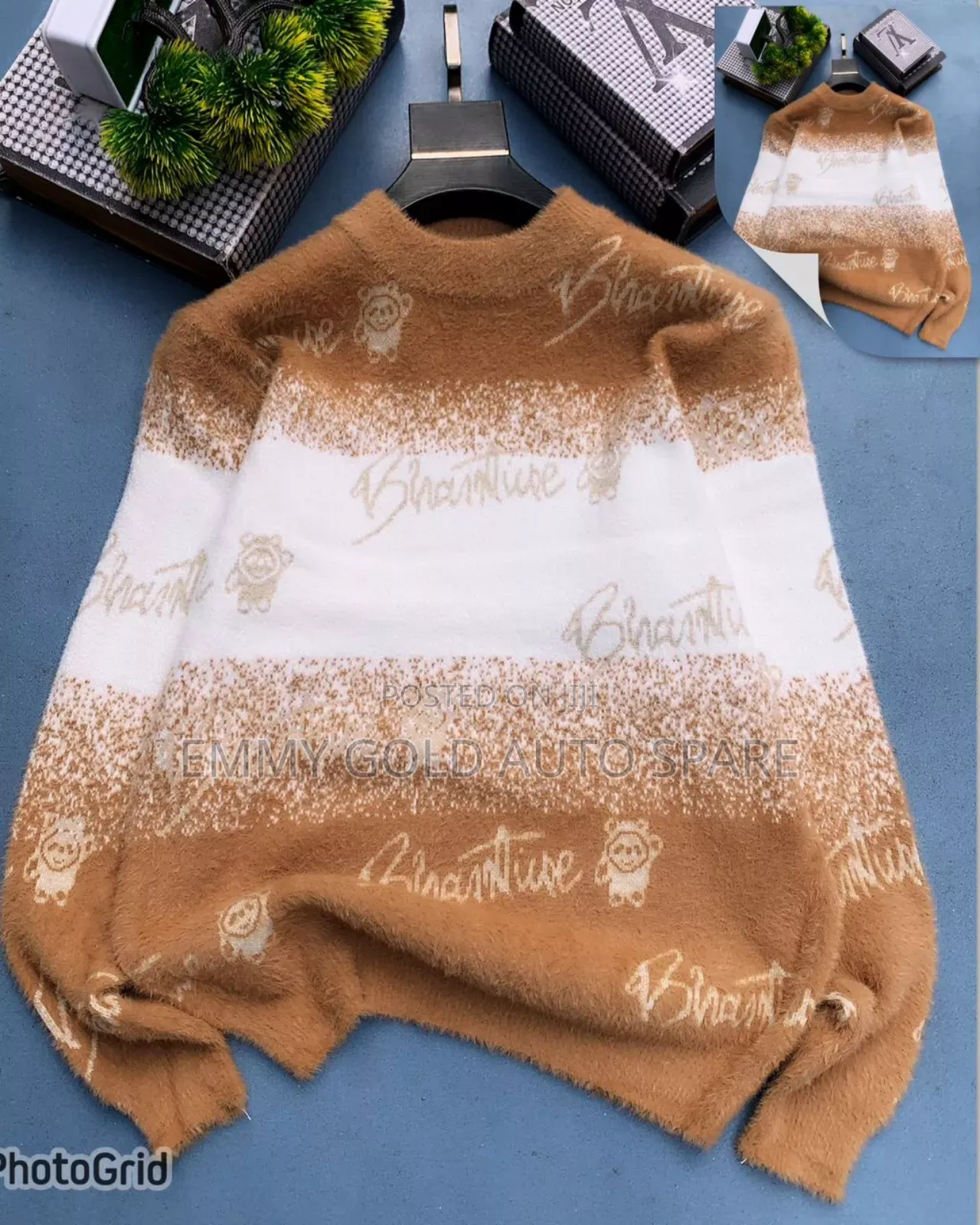 Sweatshirt Wool Available