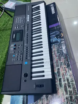 Yamaha PSR-E473, a 61-Key Portable Keyboard