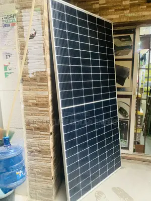 550watts Jinko Solar Panel 144c