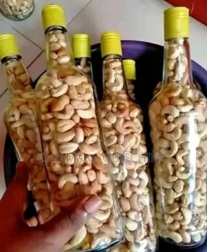 Fresh, Crunchy Cashew Nuts – Perfect Gift Snack!