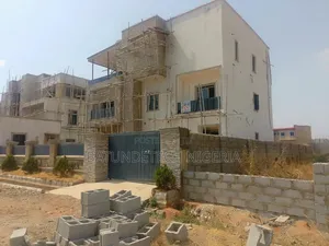 5bdrm Duplex in Ochacho, Jabi for sale