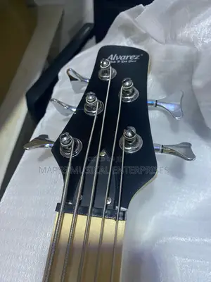 Original Alvarez Five Strings Bass Guitar