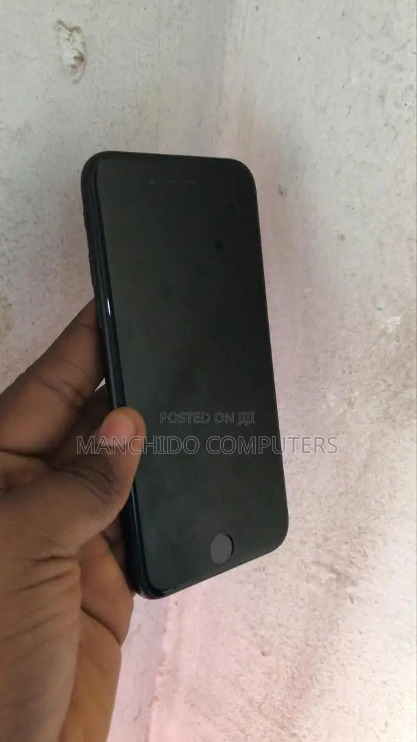 Apple iPhone 7 128 GB Black