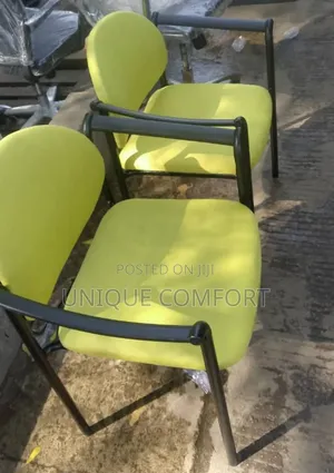 Imported Executive Relaxing Chair With Metal Legs ( Each