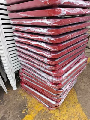 Good Four Legs Plastic Table for People's