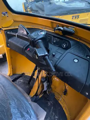 TVS King Cargo 2023 Yellow