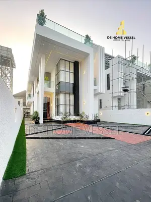 5bdrm Duplex in Chevron for sale