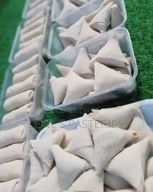 Small Chops Meatpie
