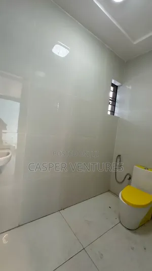 1bdrm Room & Parlour in Canal West, Osapa london for rent