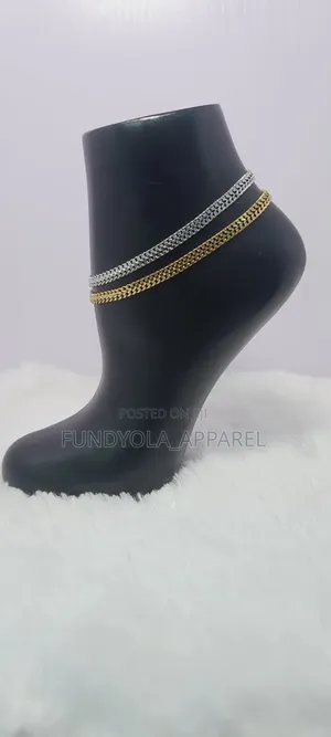 Thick Bold Leg Chain