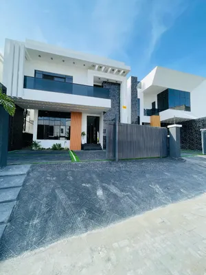 4bdrm Duplex in Chevron for sale