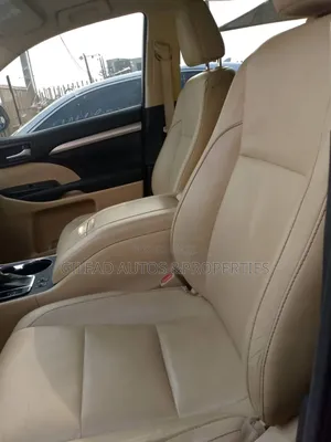 Toyota Highlander XLE 4dr SUV (3.5L 6cyl 6A) 2015 Green