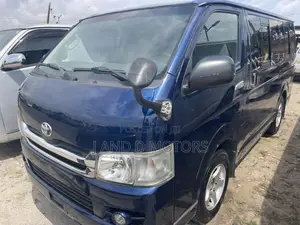 Toyota HiAce 2010 Blue