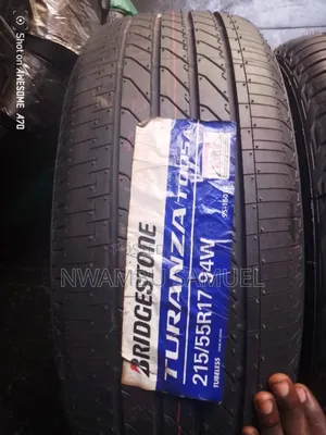 215/55r17 Bridgestone Tyre