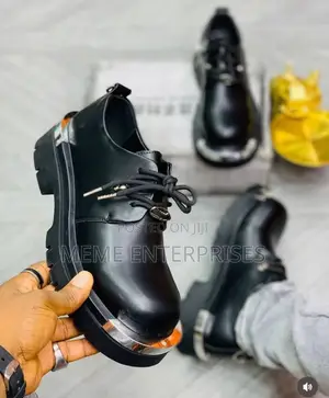 Quality Balenciaga Shoe.