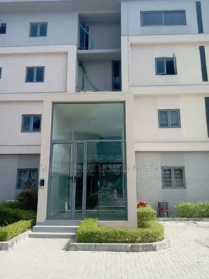 Mini Flat in Golf Estate, Lakowe for sale