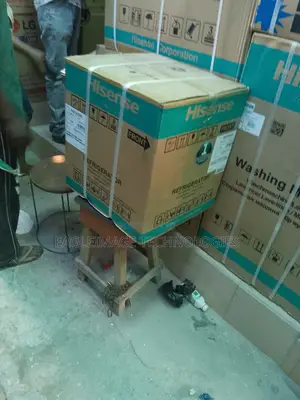 Hisense Evenstar Essentials Bedside Refrigerator