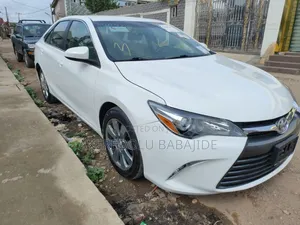 Toyota Camry 2016 White