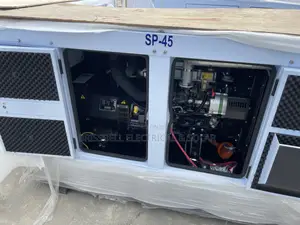 Superb England Perkins Soundproof Diesel Generator 45kva.