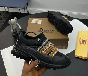 Burberry Quality Luxury Men Sneakers