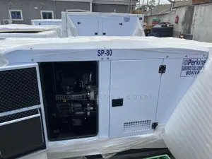 Superb England Perkins Soundproof Diesel Generator 80kva