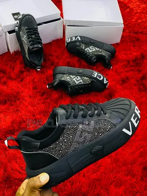 Pure Luxury Men's Sneakers Versace Well Banded Package