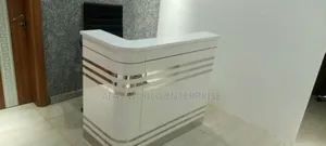 1.4m Unique Reception Table