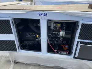 Heavy-duty England Perkins Soundproof Diesel Generator 45kva