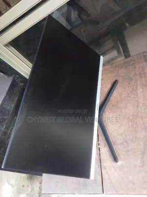 24 Inches Samsung