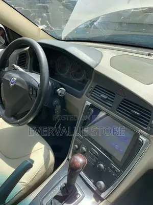 Volvo S80 Android Player + Reverse Camera