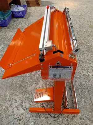 600mm Pedal Sealing And Cutting Machine With Nylon Holder