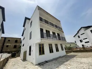 5bdrm Duplex in Mabushi for sale