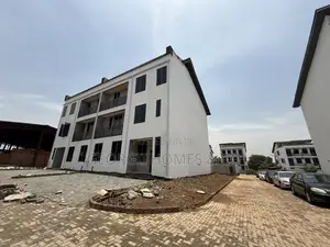5bdrm Duplex in Mabushi for sale